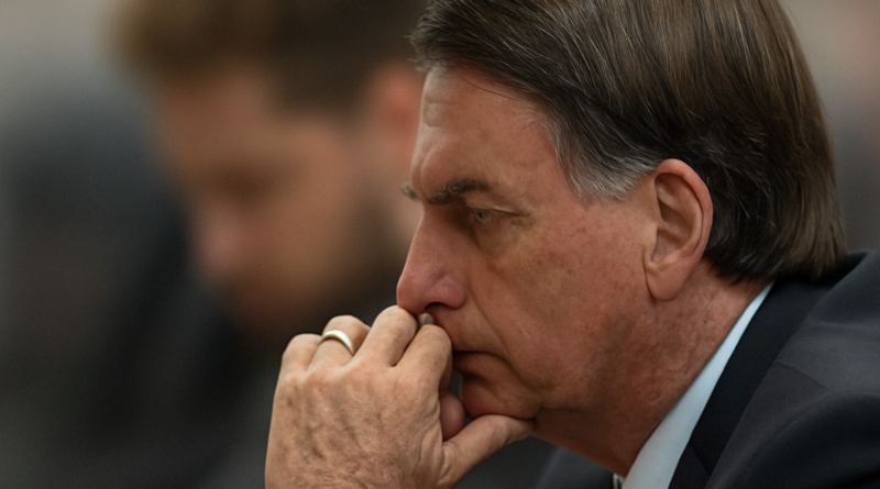 Presidente da CCJ no Senado barra projeto de anistia ampla para Bolsonaro