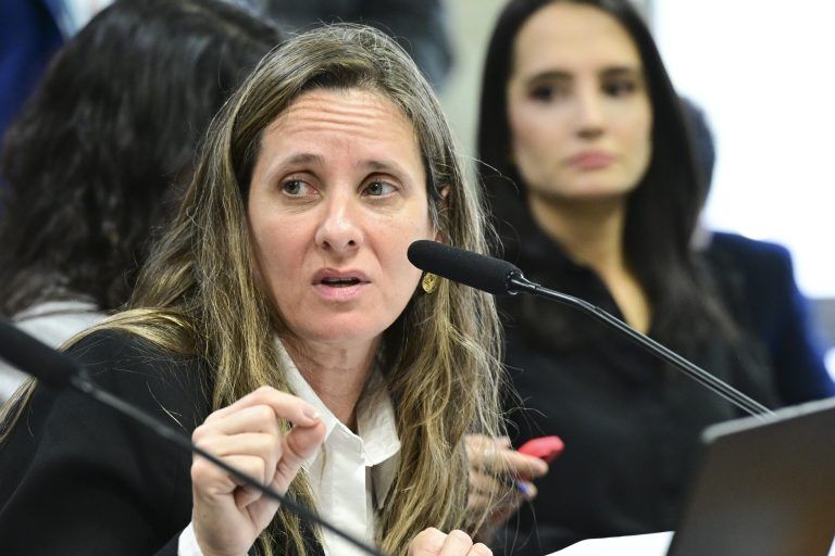 Diretora da Controladoria-Geral da União detalha apuração sobre descontos indevidos feitos pelo INSS
Fonte: Agência Câmara de Notícias