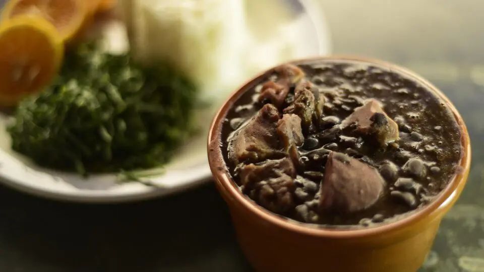 Campeão da feijoada: estado produz sozinho quase 80% do feijão preto do país